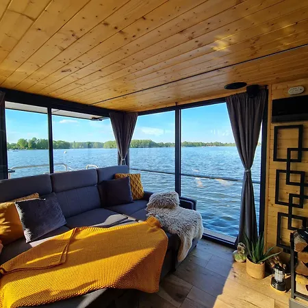 Seezeit Im Hausboot Mit Kamin & Sauna 船屋 *