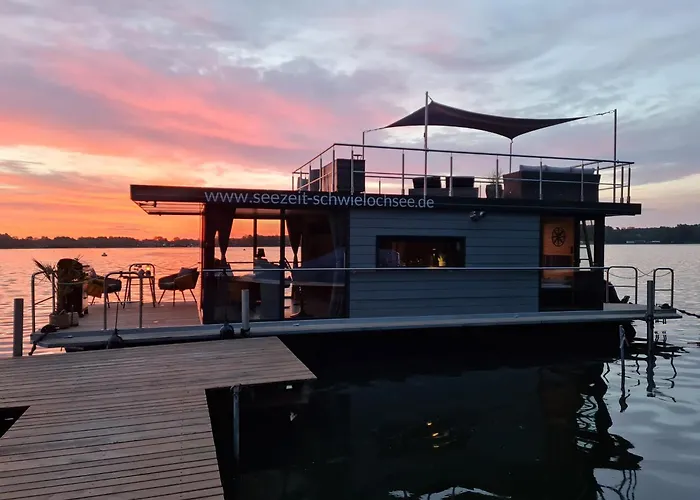 Seezeit Im Hausboot Mit Kamin & Sauna بوتيل شفيلوشسي