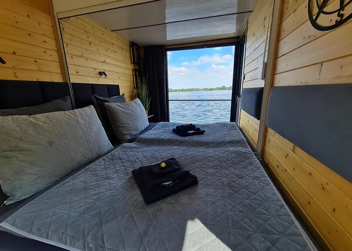 Seezeit Im Hausboot Mit Kamin & Sauna بوتيل