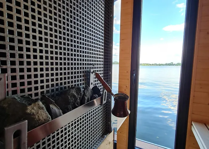 Seezeit Im Hausboot Mit Kamin & Sauna بوتيل